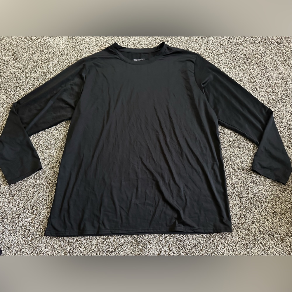 Real essentials. Men shirt size 3 XL.